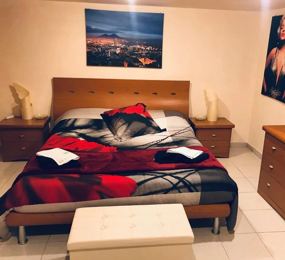 Lucy Hostel Neapel